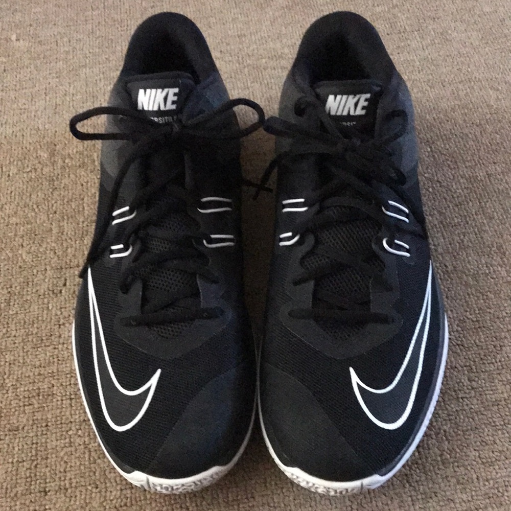 Nike Air Versitile ll black 11.5